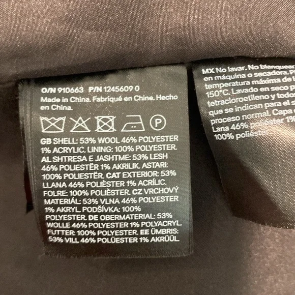 H&M Tweed Cropped Jacket Medium Black White Boucle Blazer Gold Buttons Classic - Picture 13 of 14